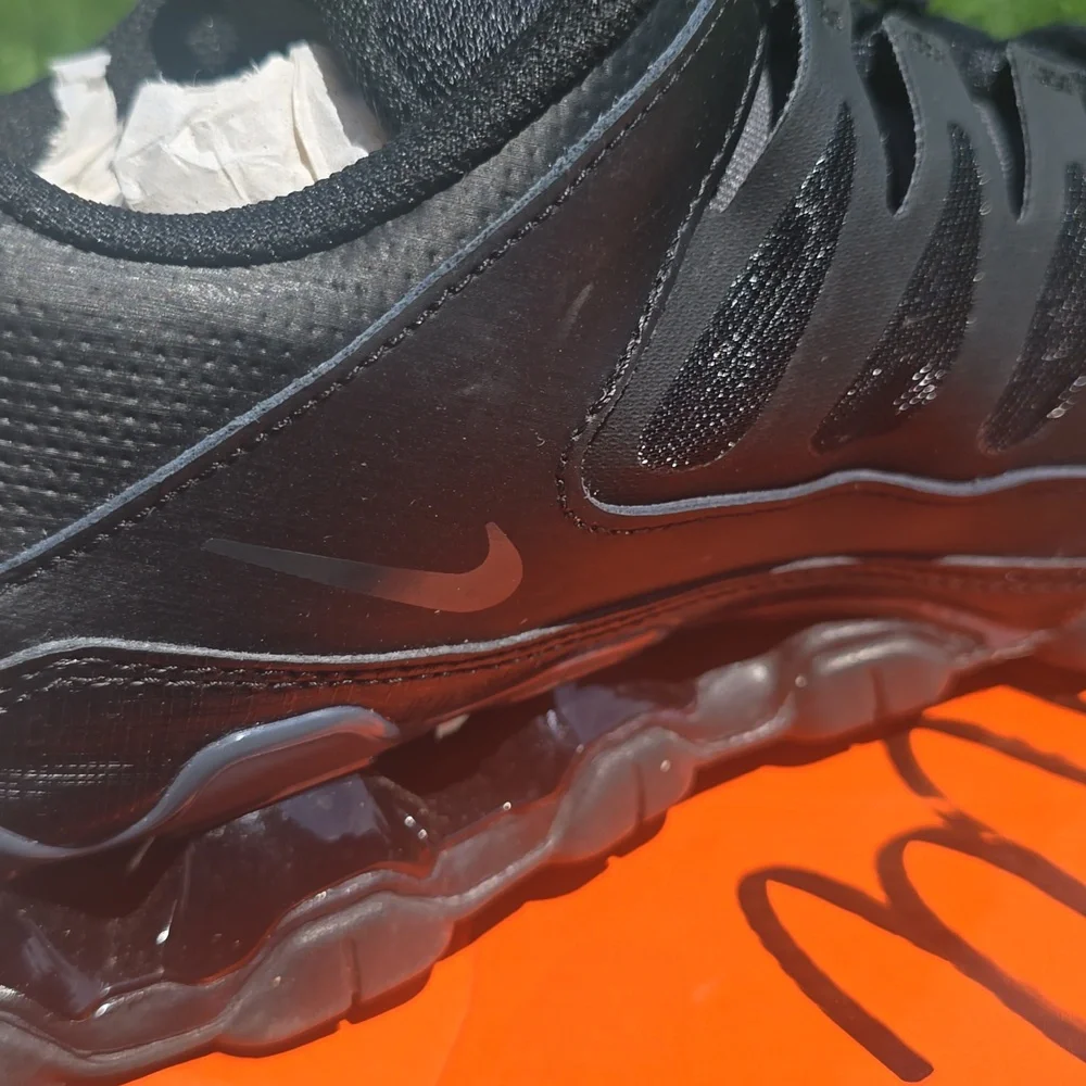 Nike Reax Black Running Sneakers - Picture 2 of 7